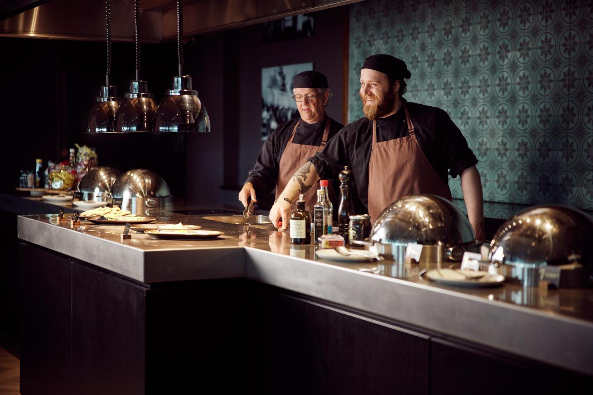Van Der Valk Hotel Veenendaal Ngoại thất bức ảnh
