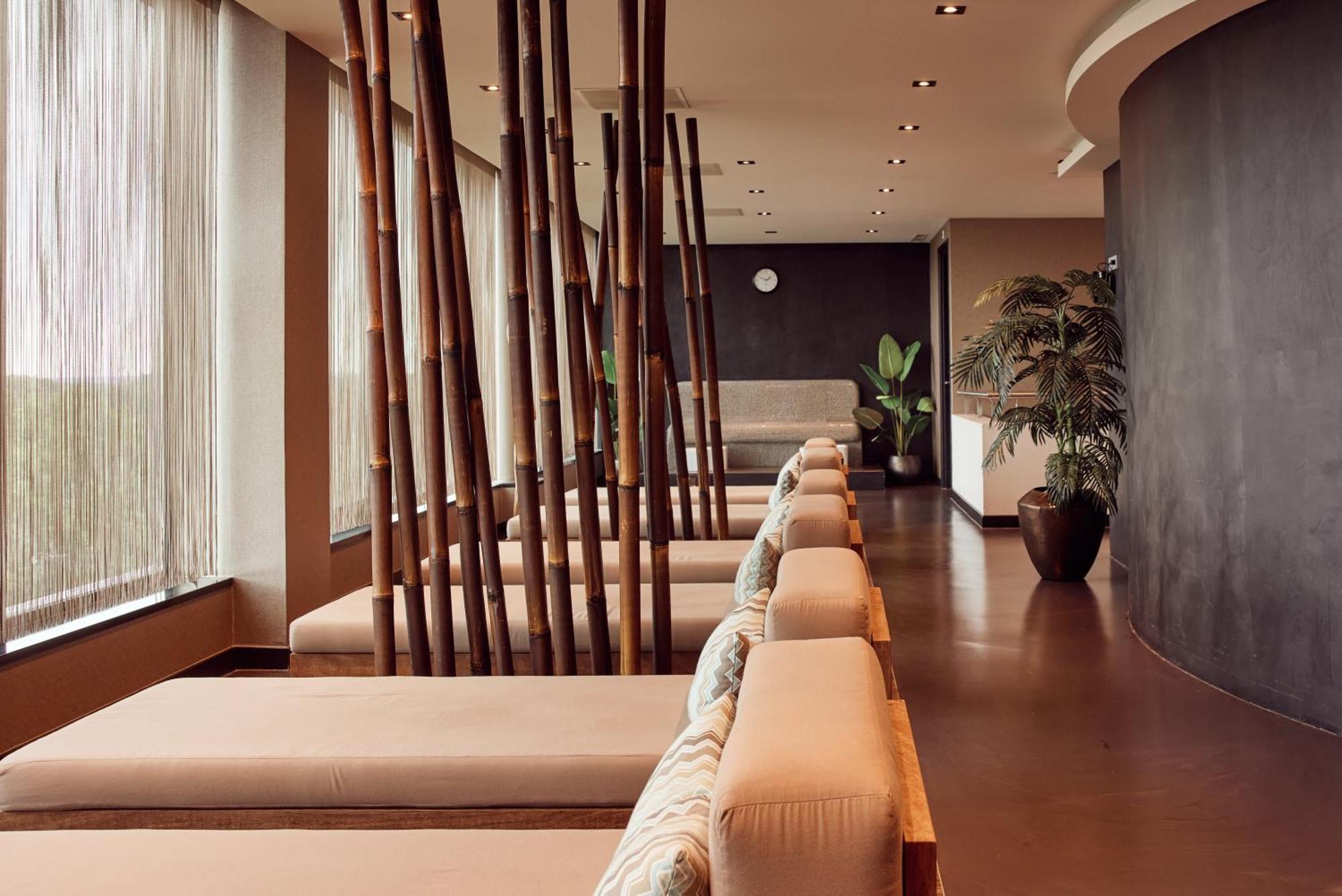 Van Der Valk Hotel Veenendaal Ngoại thất bức ảnh