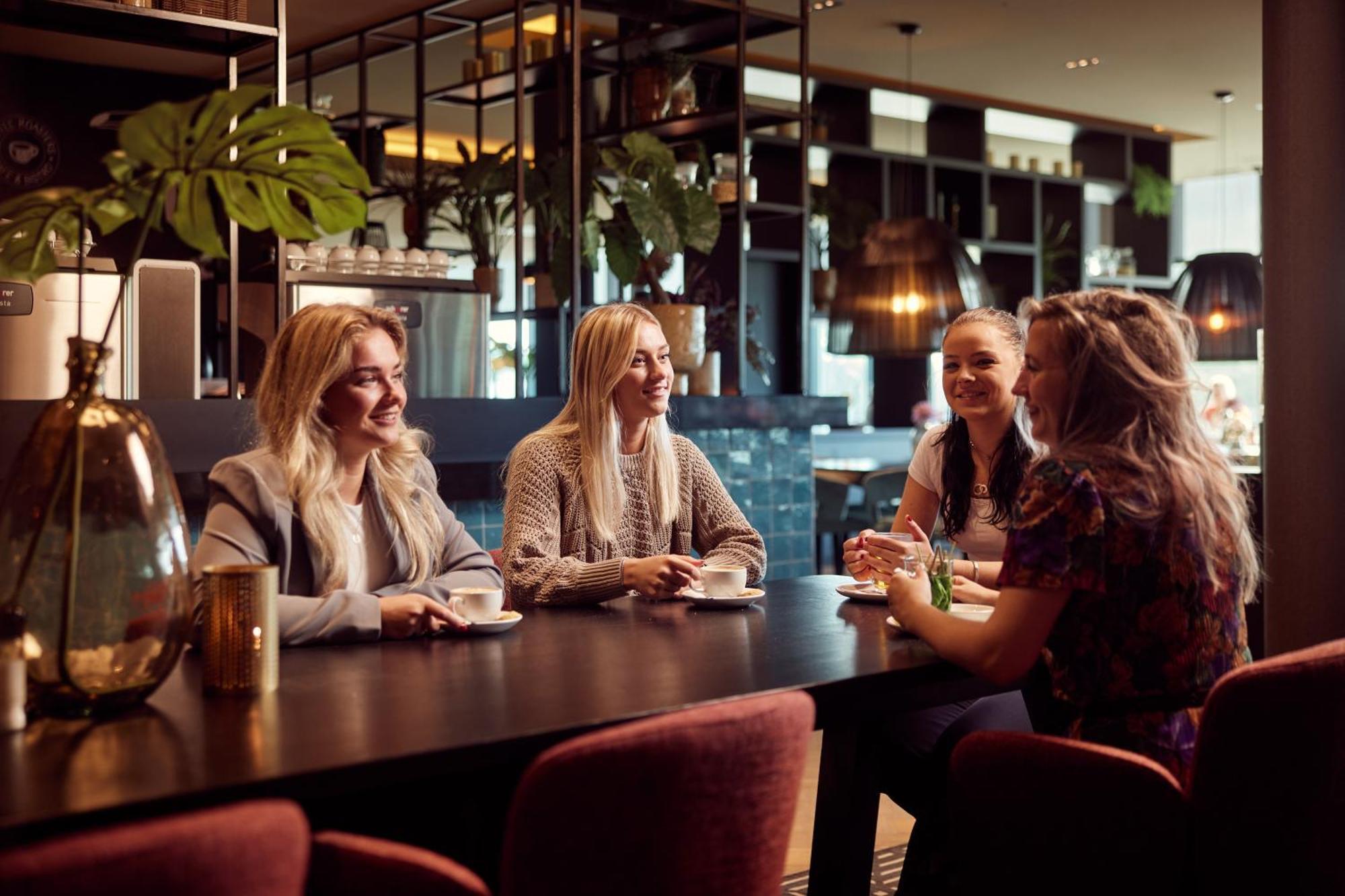 Van Der Valk Hotel Veenendaal Ngoại thất bức ảnh